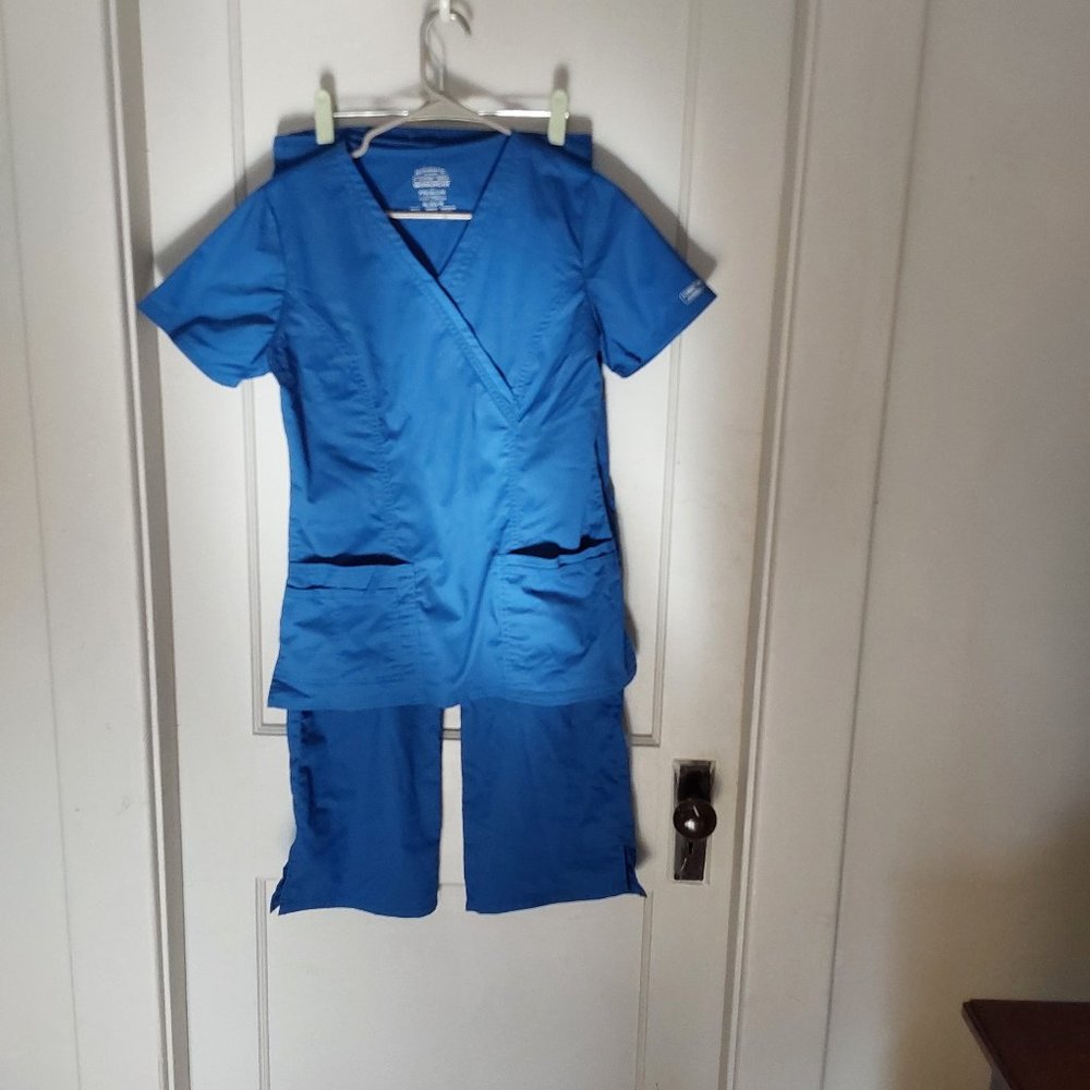Cherokee XS Scrubs